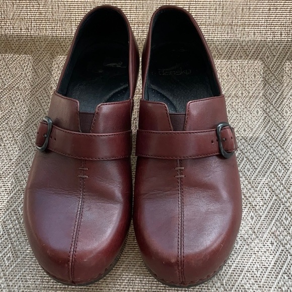Dansko Loafers Brown Leather Upper Women Closed Toe Shoes Size 40 - Picture 2 of 13
